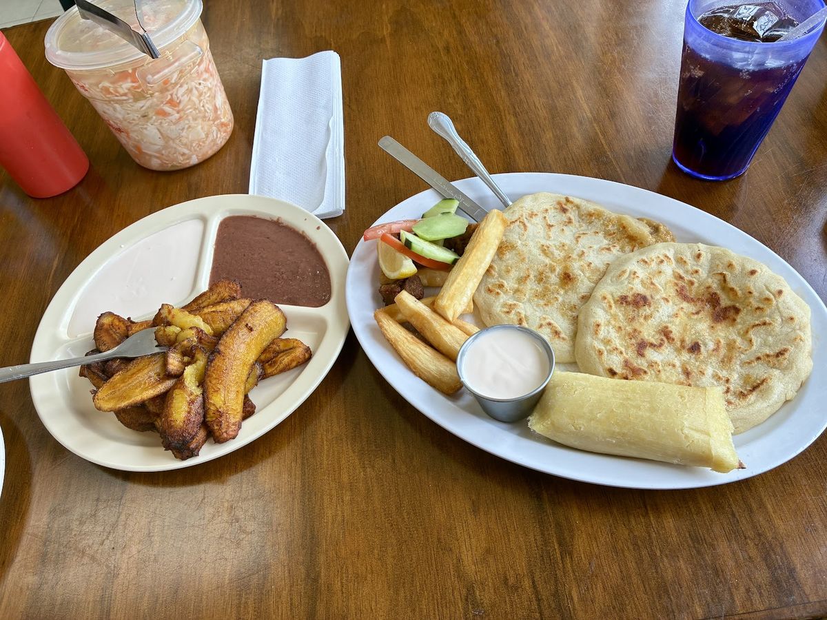 Pupusas (2)